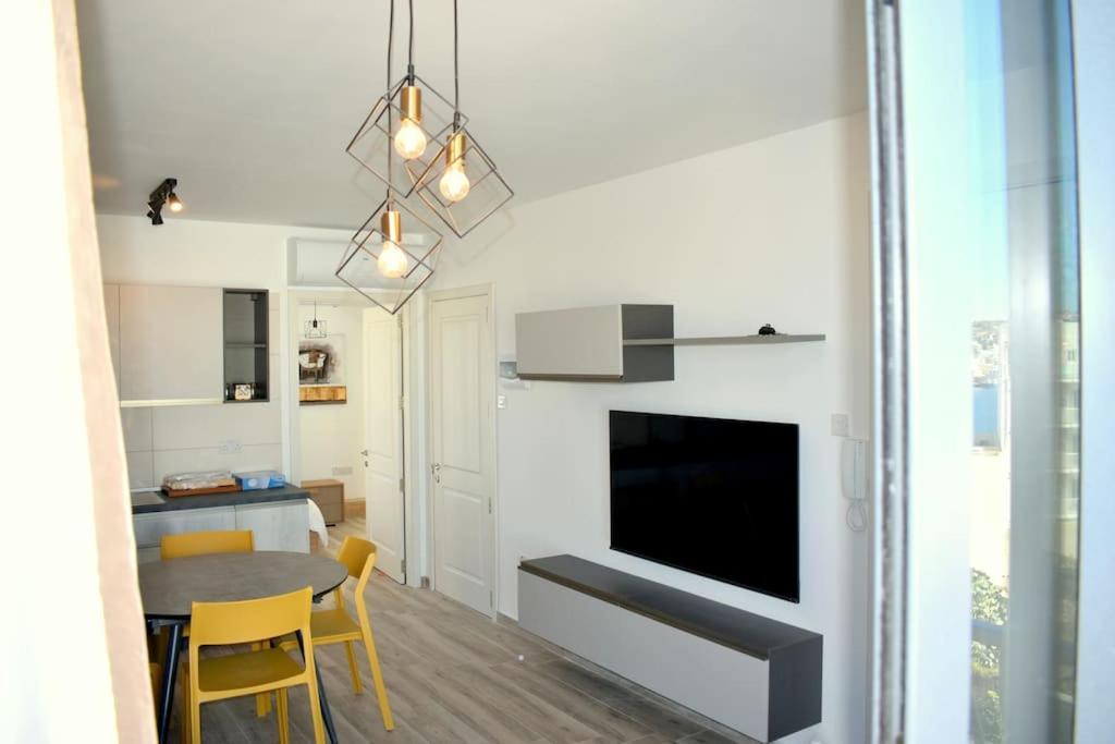 Apartment Seaside Serenity Retreat